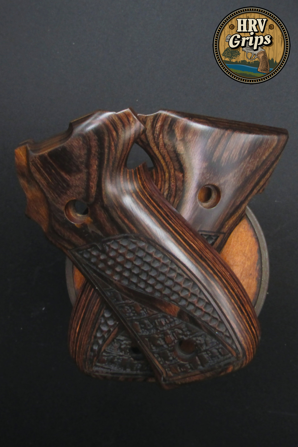 Sig Sauer 226 with Snakeskin and Gatorback Optional Top Medallions